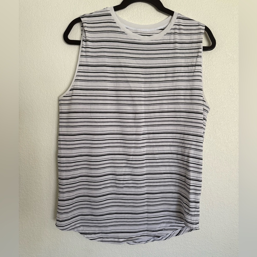 Lululemon Brunswick Muscle Tank
Cut Back Stripe White Black